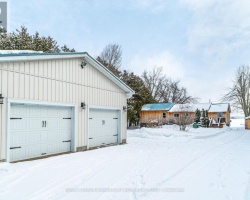 Cottage for Sale on Canal Lake