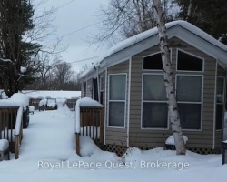 Cottage for Sale on Muskoka River