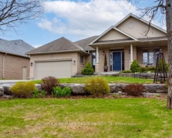 Cottage for Sale on Pigeon Lake