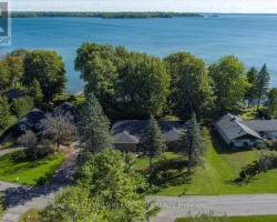 Cottage for Sale on Lake Couchiching